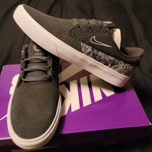 Nike SB Shoes Size 7